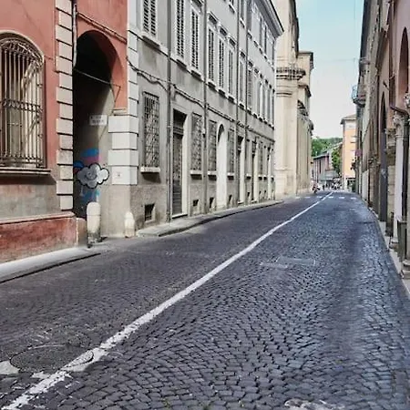 Casa Asja: Cromatismo In Centro Storico Apartment *