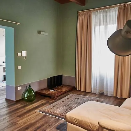 Casa Asja: Cromatismo In Centro Storico 아파트 체세나