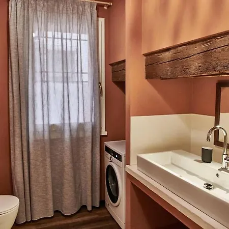 Casa Asja: Cromatismo In Centro Storico * צ'זנה