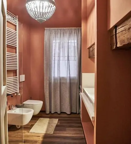 Casa Asja: Cromatismo In Centro Storico 아파트