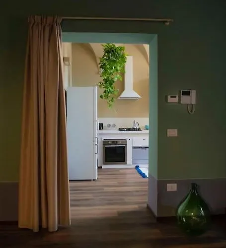 Casa Asja: Cromatismo In Centro Storico * Cesena