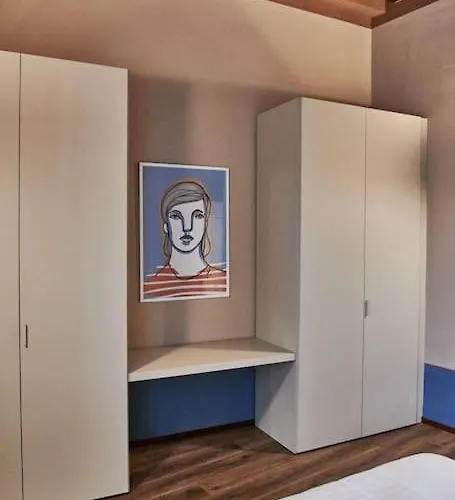 Casa Asja: Cromatismo In Centro Storico *